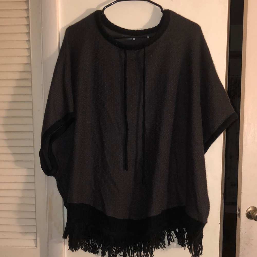 Earthbound Trading Co gray and black poncho with fringe bottom